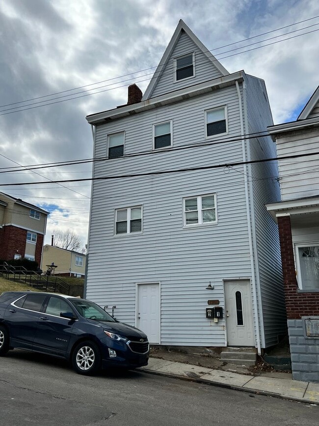 Building Photo - 1408 Fernleaf St