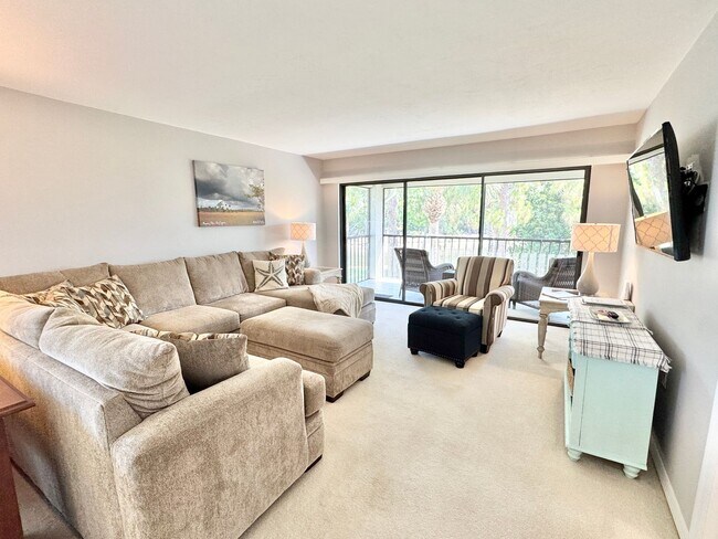 Building Photo - ** ABBEY AT BERKSHIRE VILLAGE ** 2 BED / 2...
