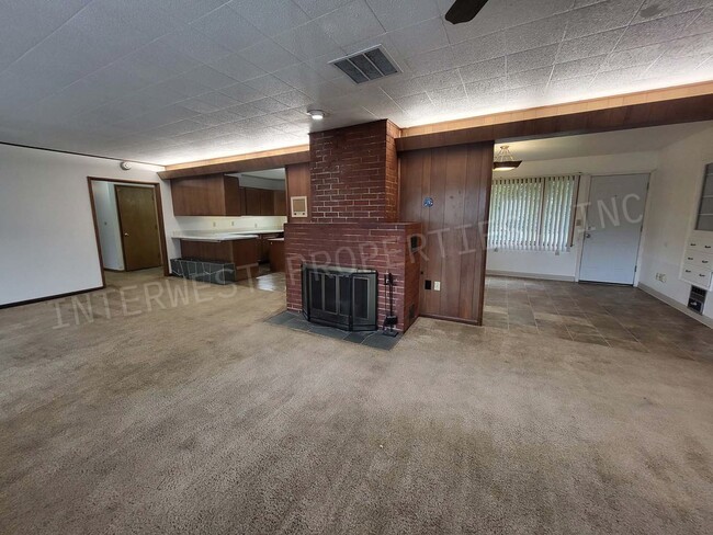 Building Photo - Classic Farmhouse on Murray w/Acreage, Multiple Bonus Rooms, & Mt. Hood View