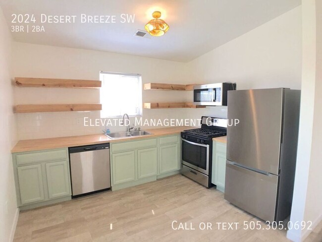 Primary Photo - Beautiful 3 bedroom in SW Albuquerque! Are...