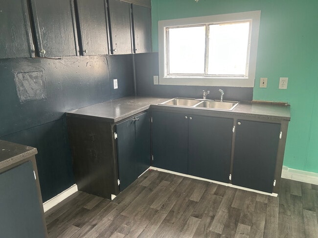 Building Photo - 6408 Kennedy Ave