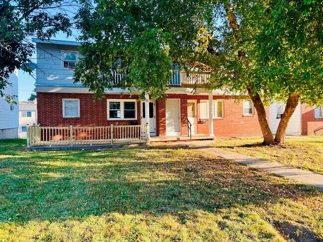 Building Photo - 238 Palmer Dr