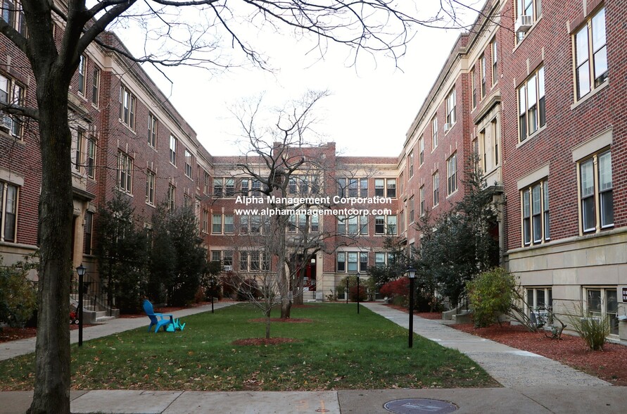 Building Photo - 22 Alton Ct