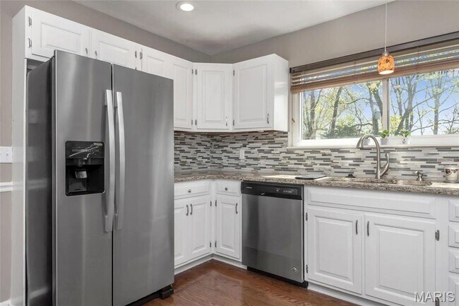 Building Photo - 4562 Tauneybrook Dr