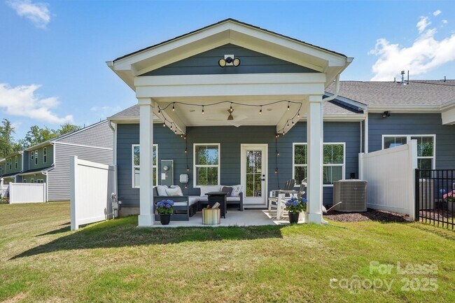 Building Photo - 6295 Ashton Pk Dr