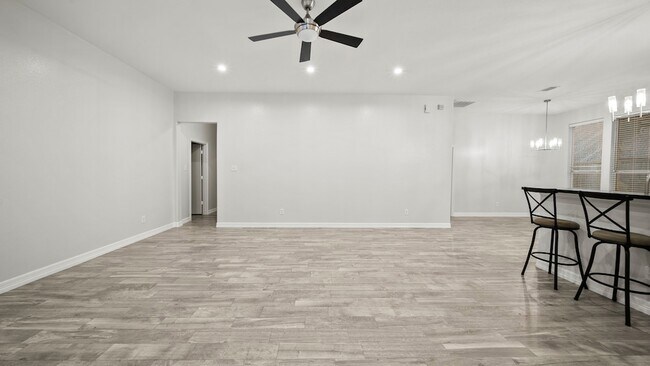 Building Photo - 15218 Arnold