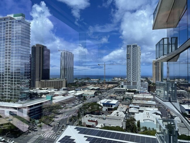 Building Photo - Symphony 1603
