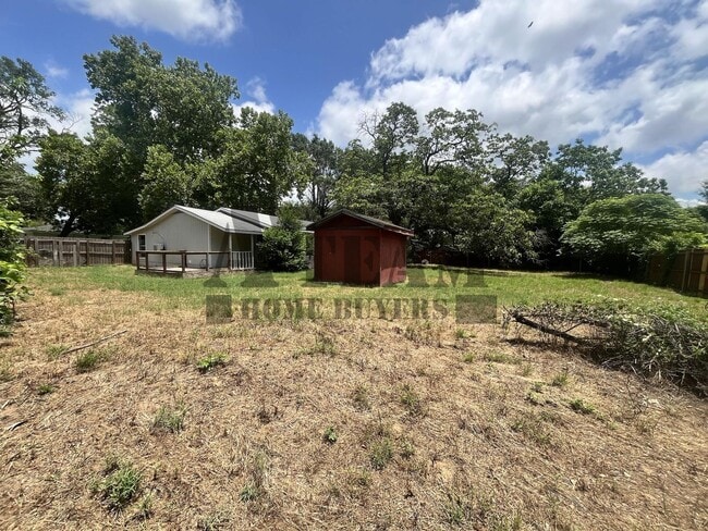 Building Photo - 3 Bed 1 Bath home for rent!