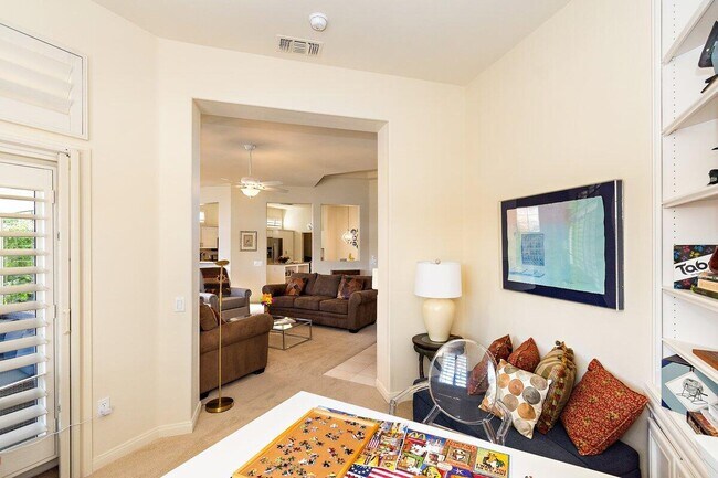 Building Photo - 37948 Breeze Way