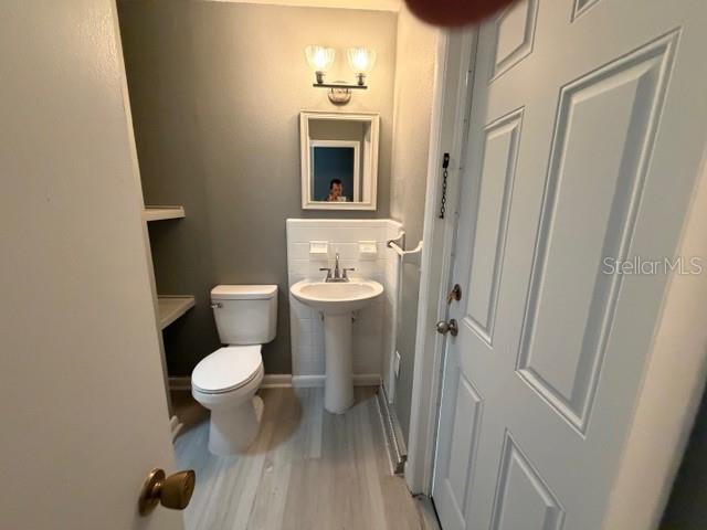 Building Photo - 2501 Sheridan Rd