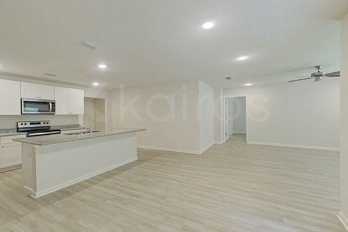 Building Photo - 317 Monarch Ln