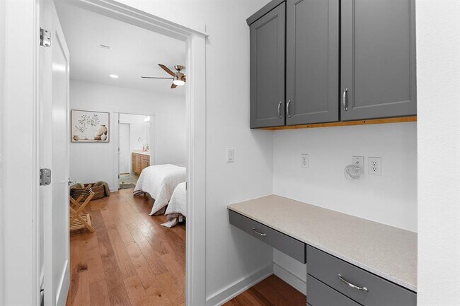 Building Photo - 4408 Banister Ln