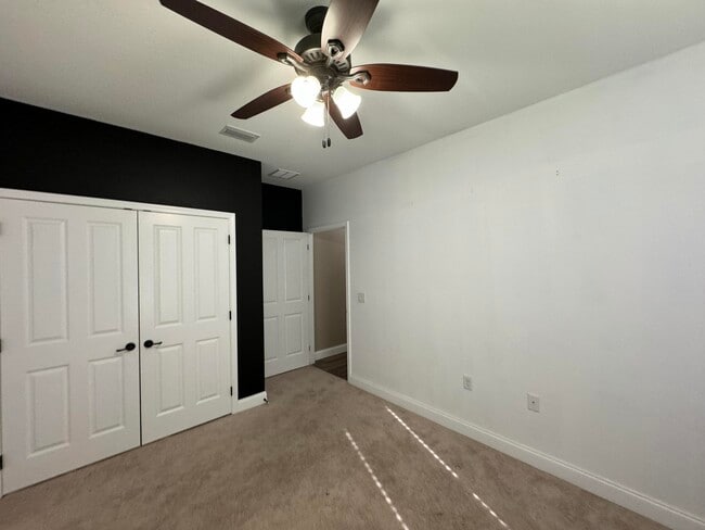 Building Photo - 1377 N Beal Ext