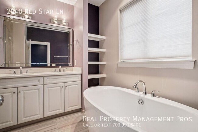 Building Photo - 2840 Red Star Ln