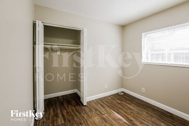 Building Photo - 9371 NW 35th Manor