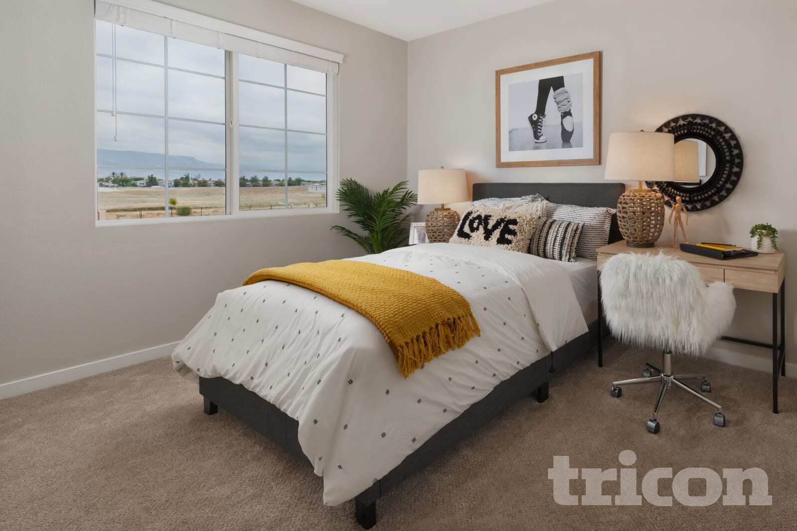 Building Photo - 24639 Amor Ct