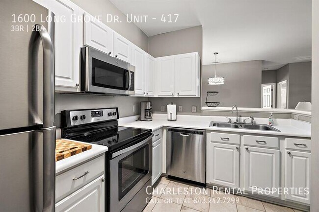Building Photo - 1600 Long Grove Dr