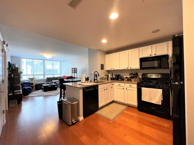 Building Photo - 350 G St SW