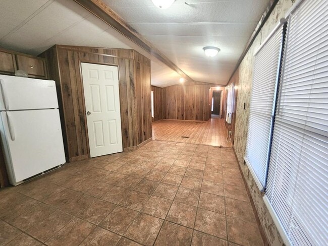 Building Photo - 8405 US-287