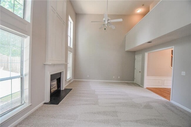 Building Photo - 11765 Carriage Park Ln