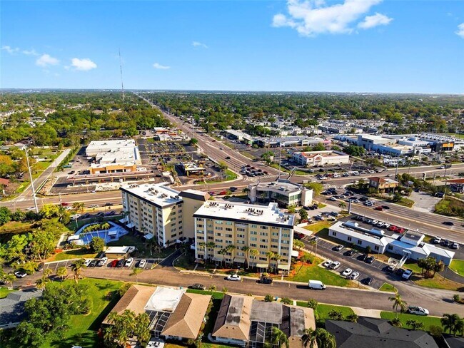 Building Photo - 8950 Park Blvd