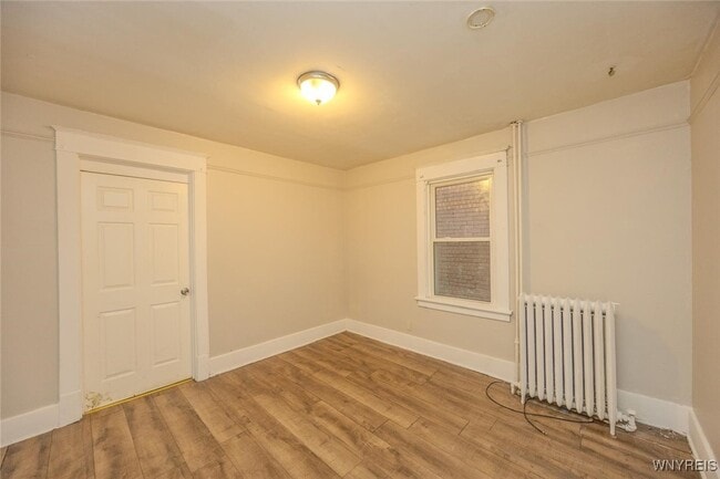 Building Photo - 2253 Niagara St