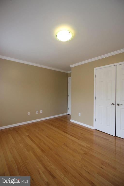 Building Photo - 10470 Courtney Dr