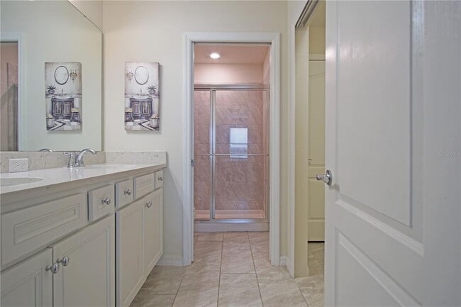 Building Photo - 7549 Oak Spg Ln