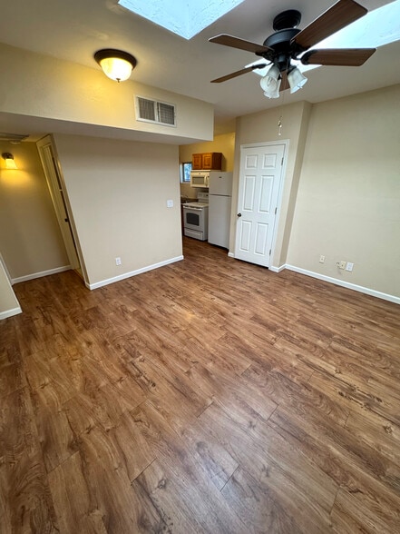 Family Room - 339 N Highland Ave