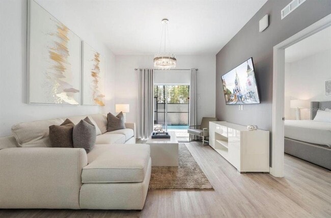 Building Photo - 400 Famagusta Dr