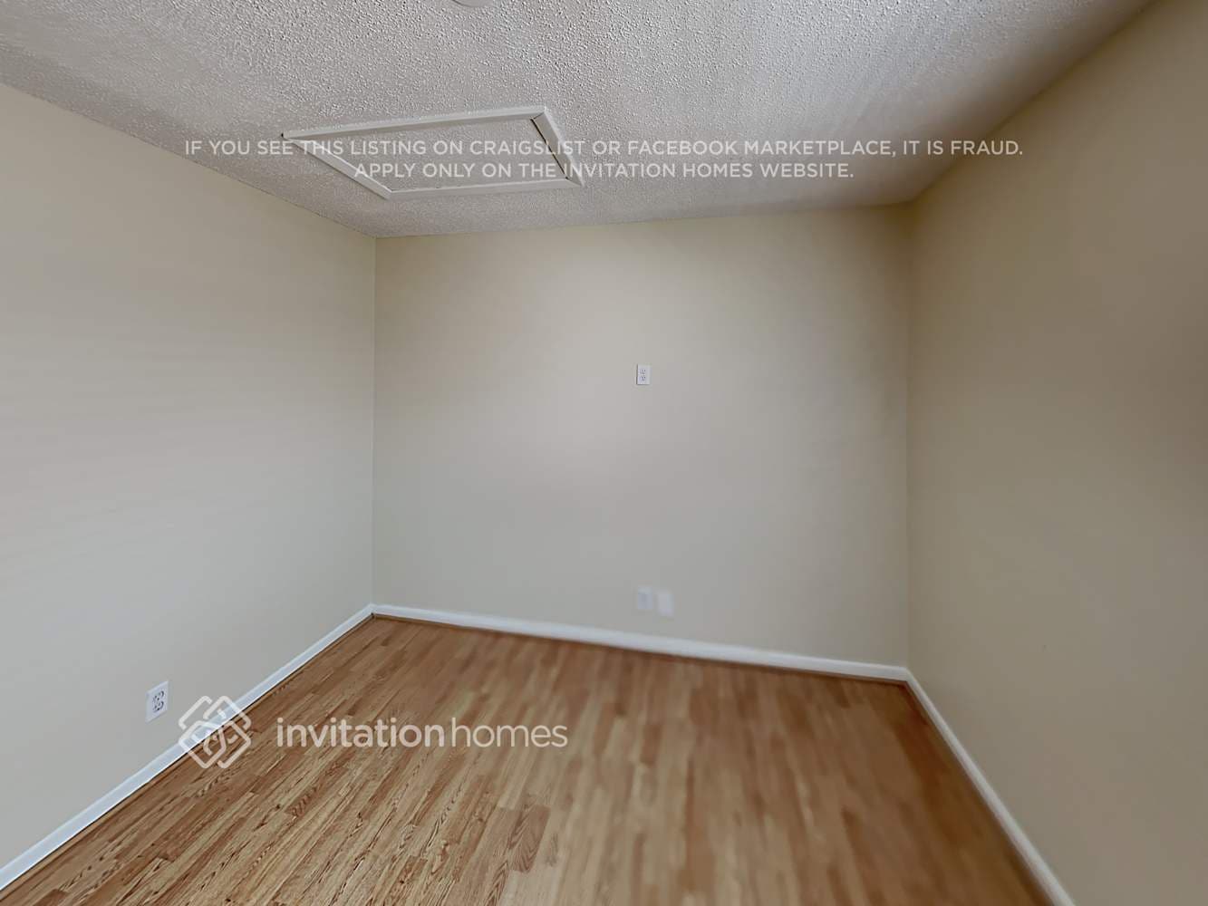 Building Photo - 10769 Oak Lake Way