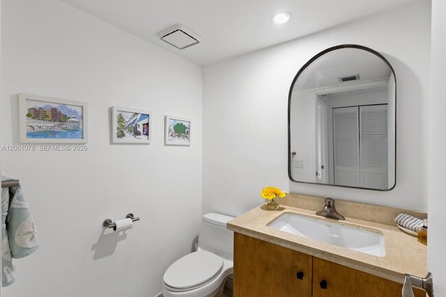 Building Photo - 151 Crandon Blvd