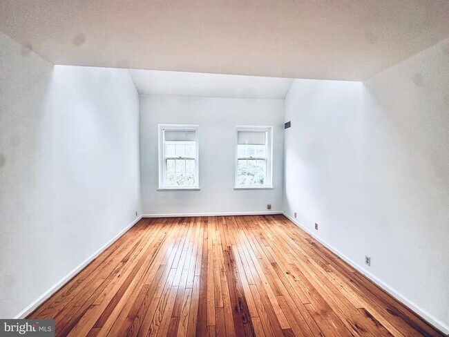 Building Photo - 3711 39th St NW