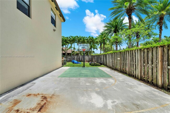 Building Photo - 11923 SW 155th Ct