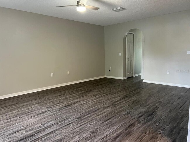 Building Photo - 10706 Opus Dr