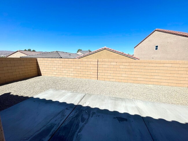 Building Photo - Brand New 3 Bedroom Home in Gated Neighbor...