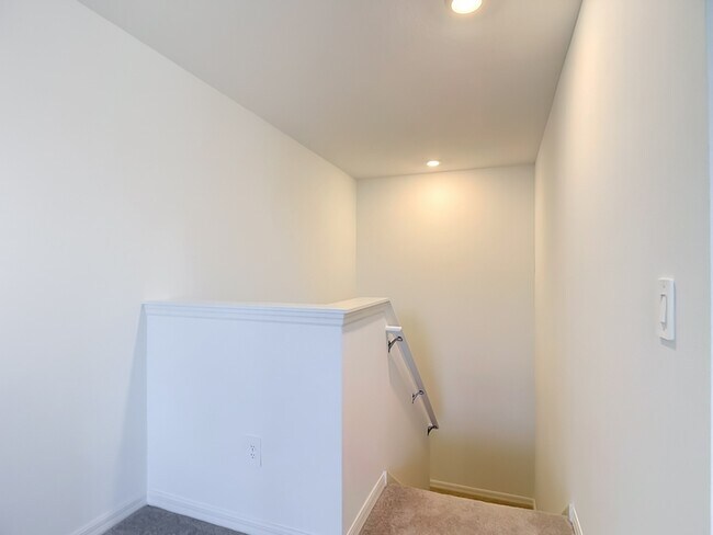 Building Photo - 10171 Boger Rnch Ct