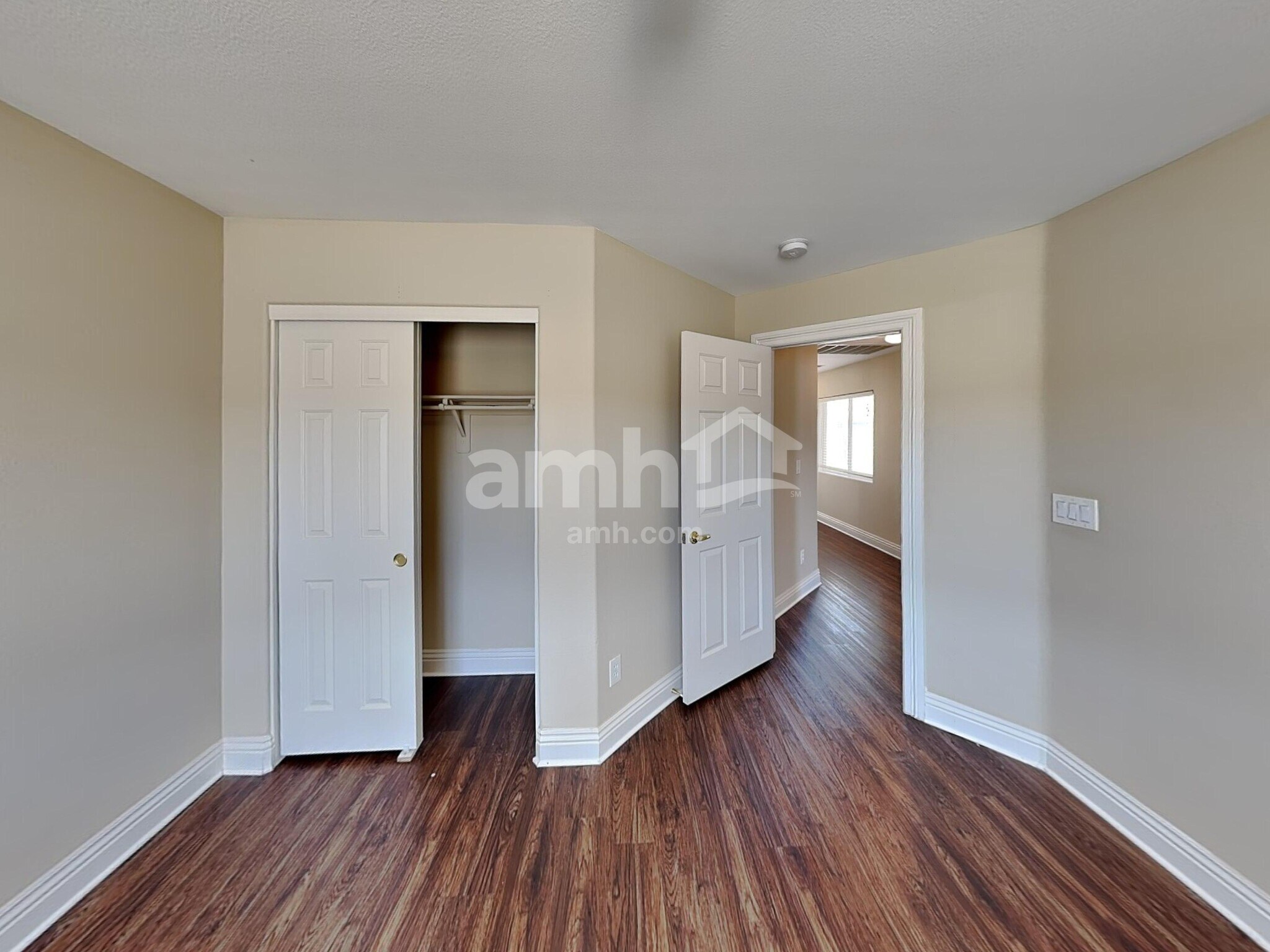 Building Photo - 8845 Red Fox Dr
