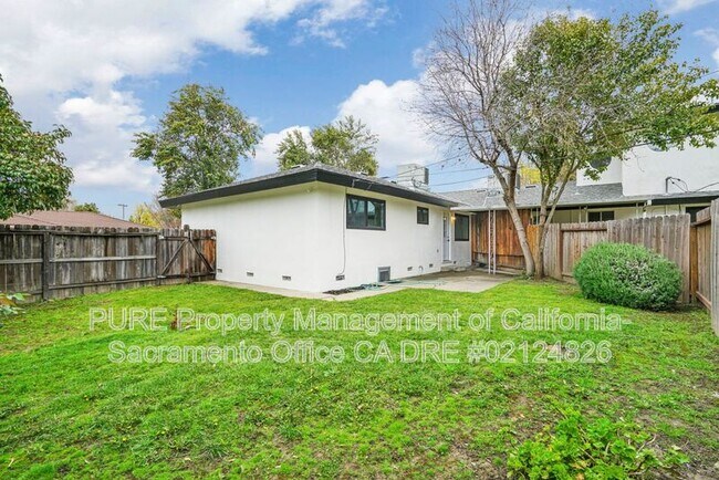 Building Photo - 5939 Gloria Dr