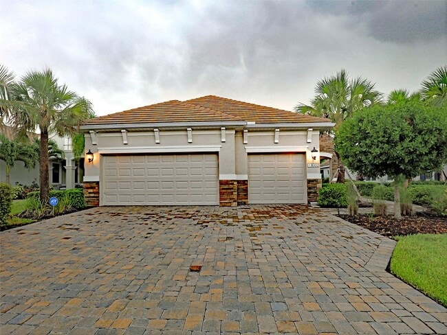 Building Photo - Daniels Place Short Term Rental