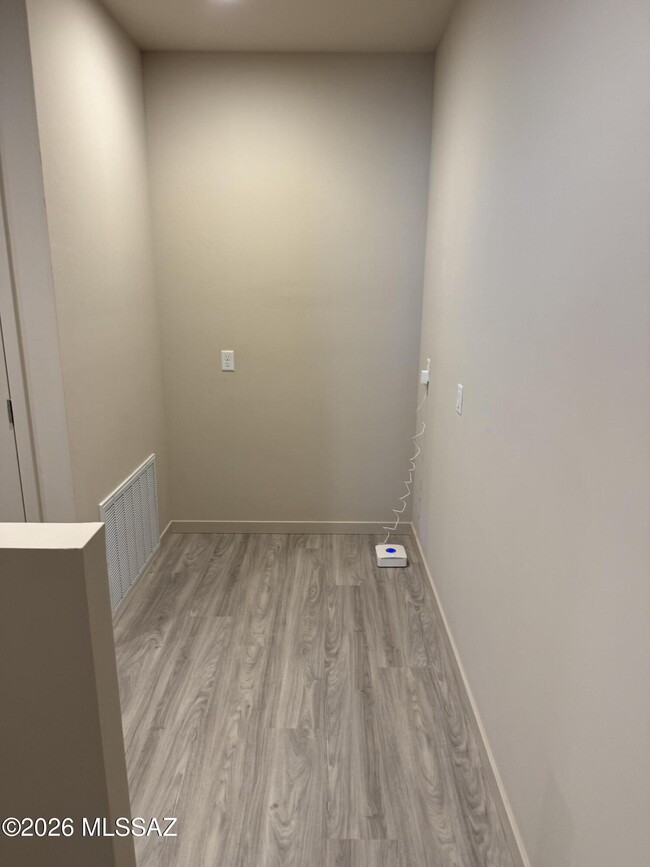 Building Photo - 8829 N Sherry Cervi Wy