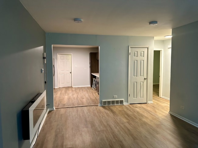 Building Photo - 1903 171st St