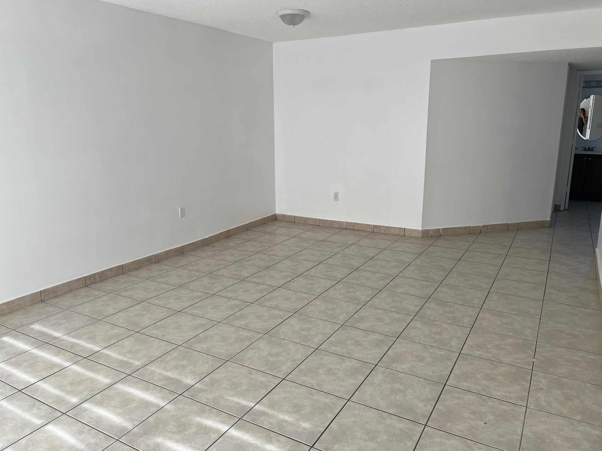 Building Photo - 1155 NW 124th Pl