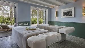 Building Photo - 9111 Collins Ave