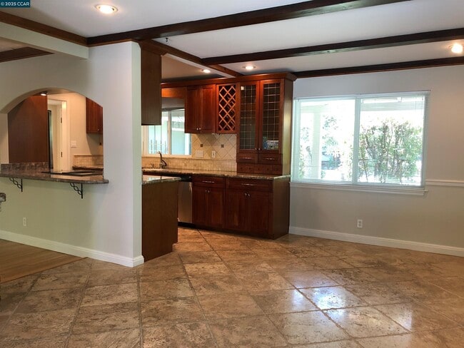 Building Photo - 926 Moon Ct