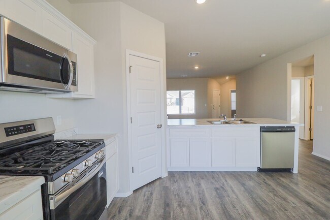 Building Photo - 1506 S 83rd St