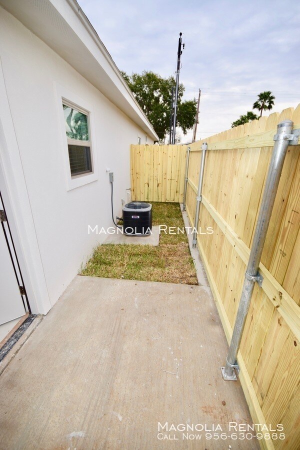 Tropic Star Apartments 101 E Tropic Star Dr Pharr TX 78577