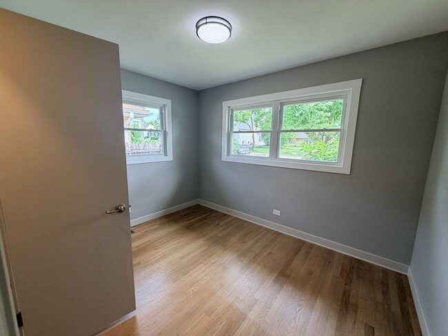 Building Photo - 624 Prairie Ave