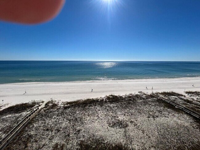 Building Photo - 521 W Beach Blvd