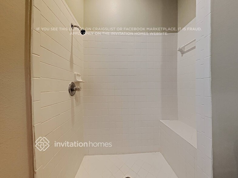 Building Photo - 3016 Bent Creek Dr